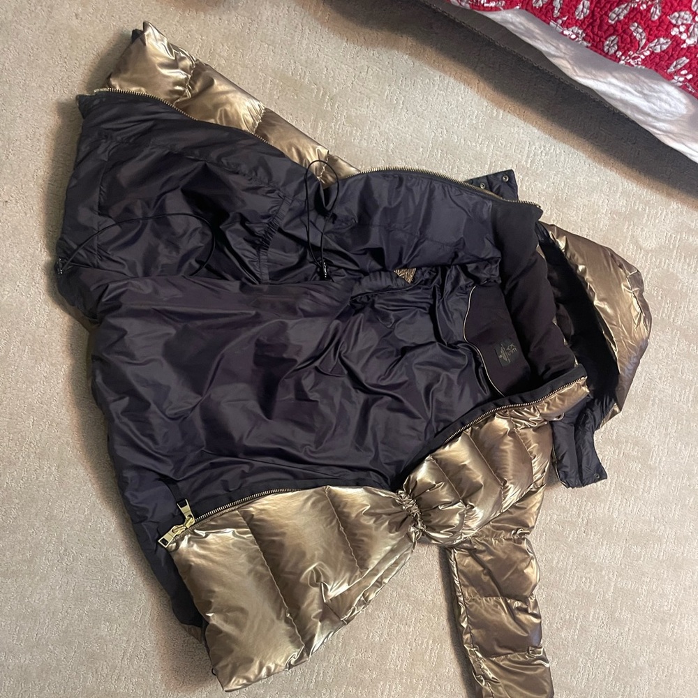 Brand new Athleta parka. Warm.